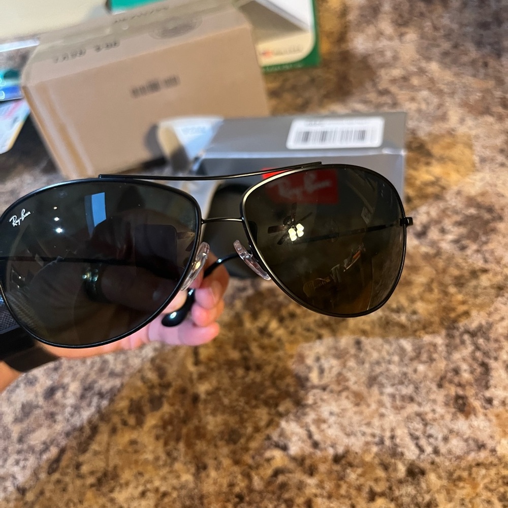 Brand New Ray Ban Aviators